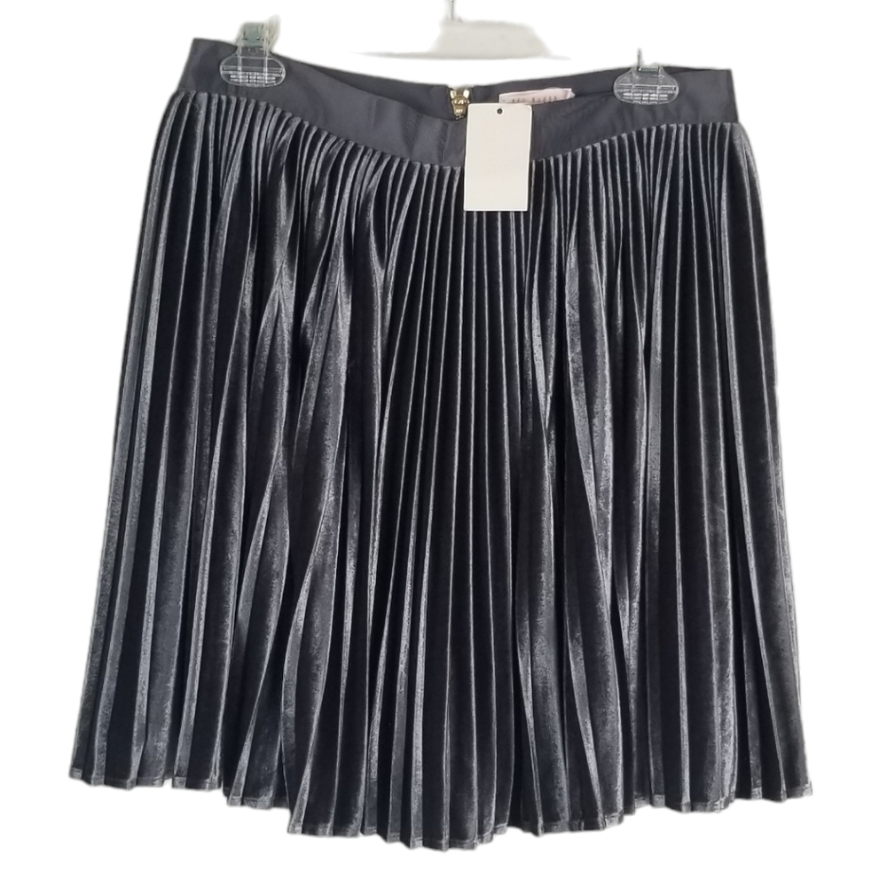 NWT Ted Baker London Grey Pleated Velvet Mini Skirt Size 3 ( US 6-8)